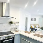 Le Riva Bella Apartment